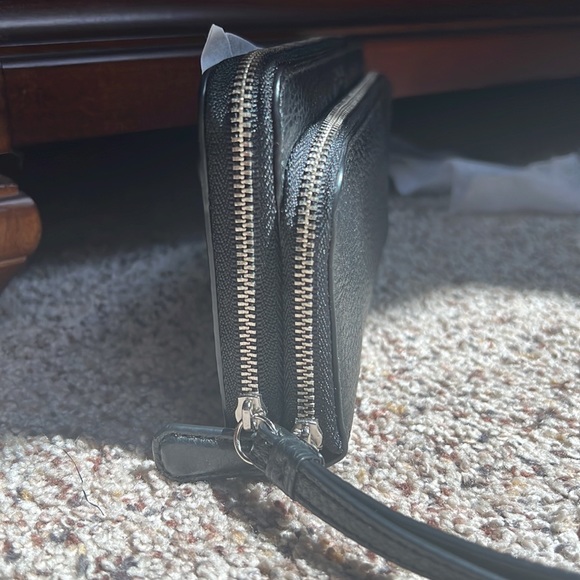 NWT COACH black leather wallet/ wristlet - Picture 8 of 10